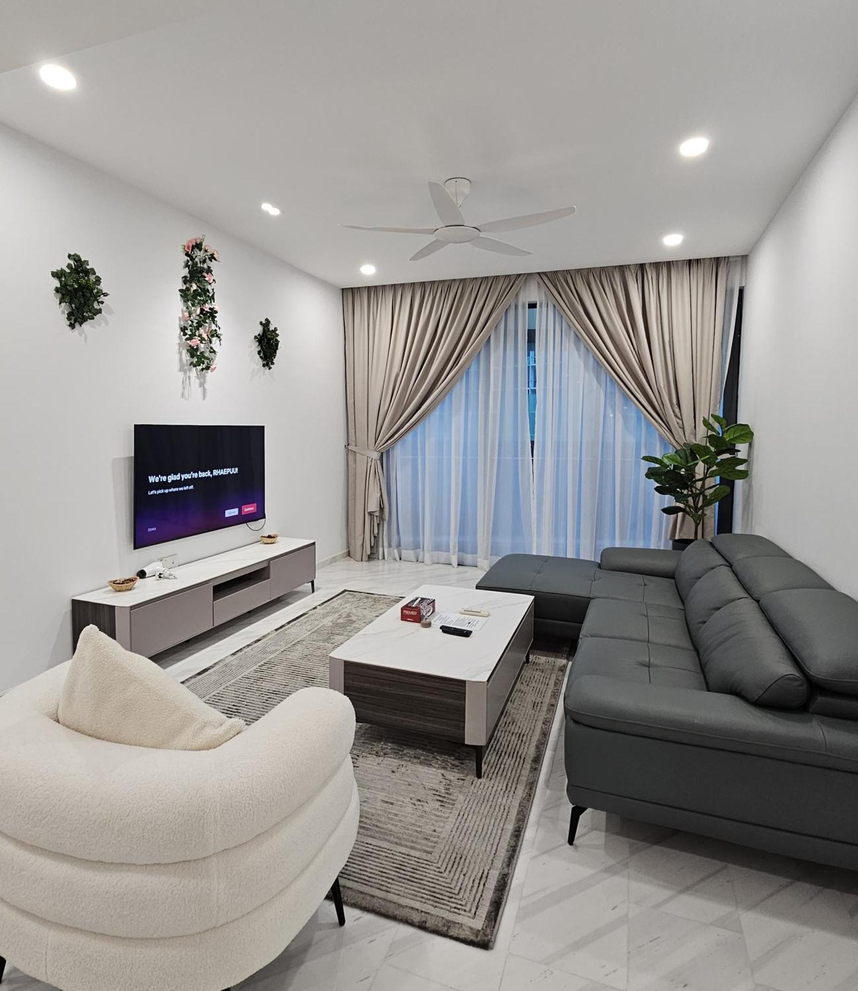 Crystal At Eaton Klcc Apartment Kuala Lumpur
